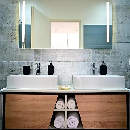 Kore Suites&apartments * Локри